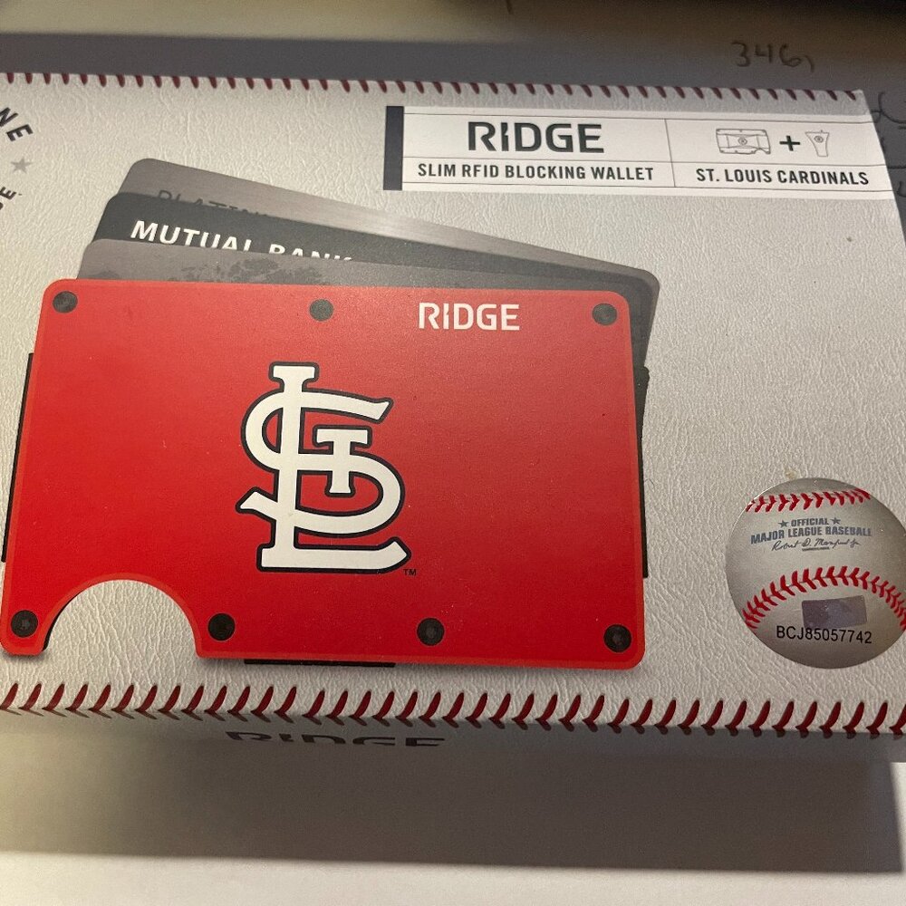 ST. LOUIS CARDINALS MLB AUTHENTICRIDGE WALLET w/ RIDGE WALLET CASH STRAP& AIRTAG